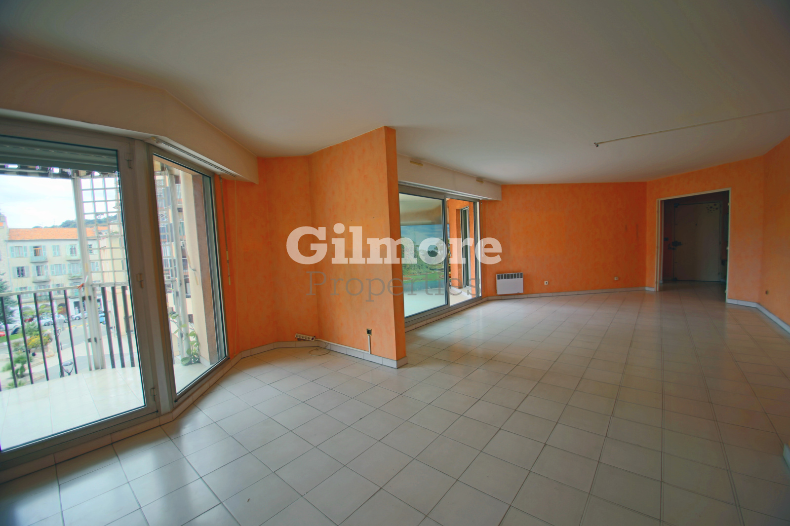 Vente RARE! 4/5 pièces 111m² place cigalusa / Arson, en étage avec